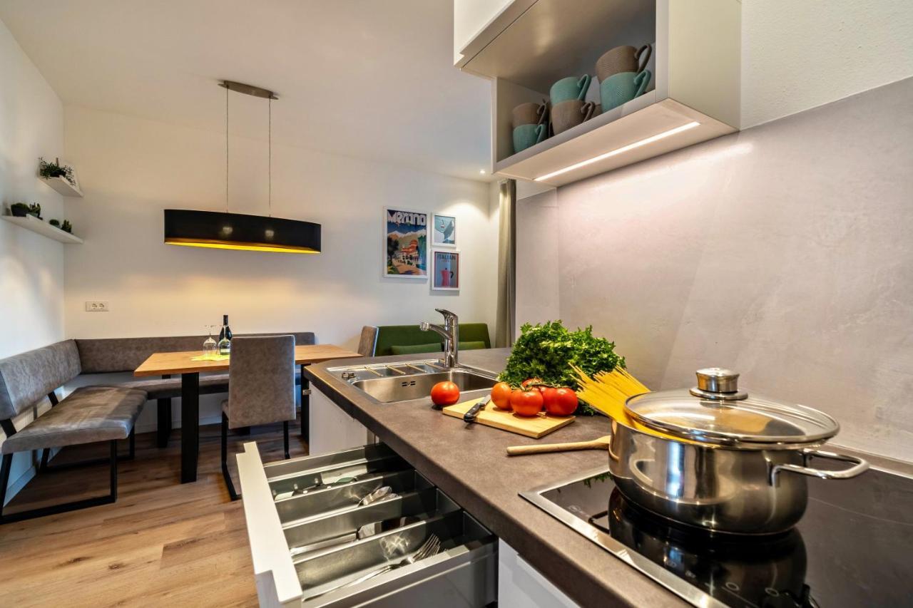 Central Suite Meran ภายนอก รูปภาพ